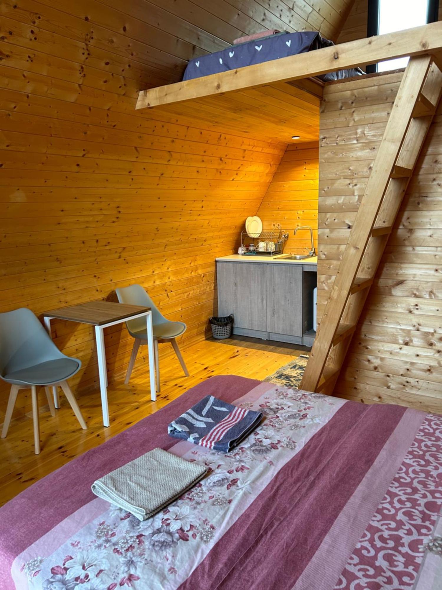 Cottage In Udabno المظهر الخارجي الصورة